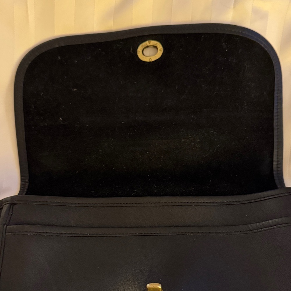 Vintage Coach Black Leather Shoulder Bag crossbody - Picture 9 of 13